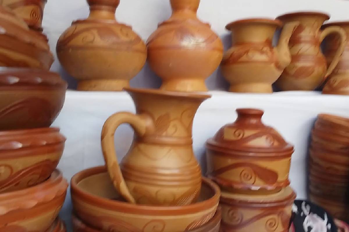What is the Difference Between Pottery and Ceramics?
